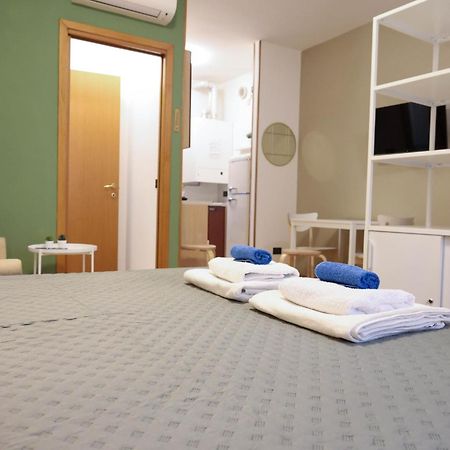 Ferienwohnung Nel Centro Di Desenzano Desenzano del Garda Exterior foto