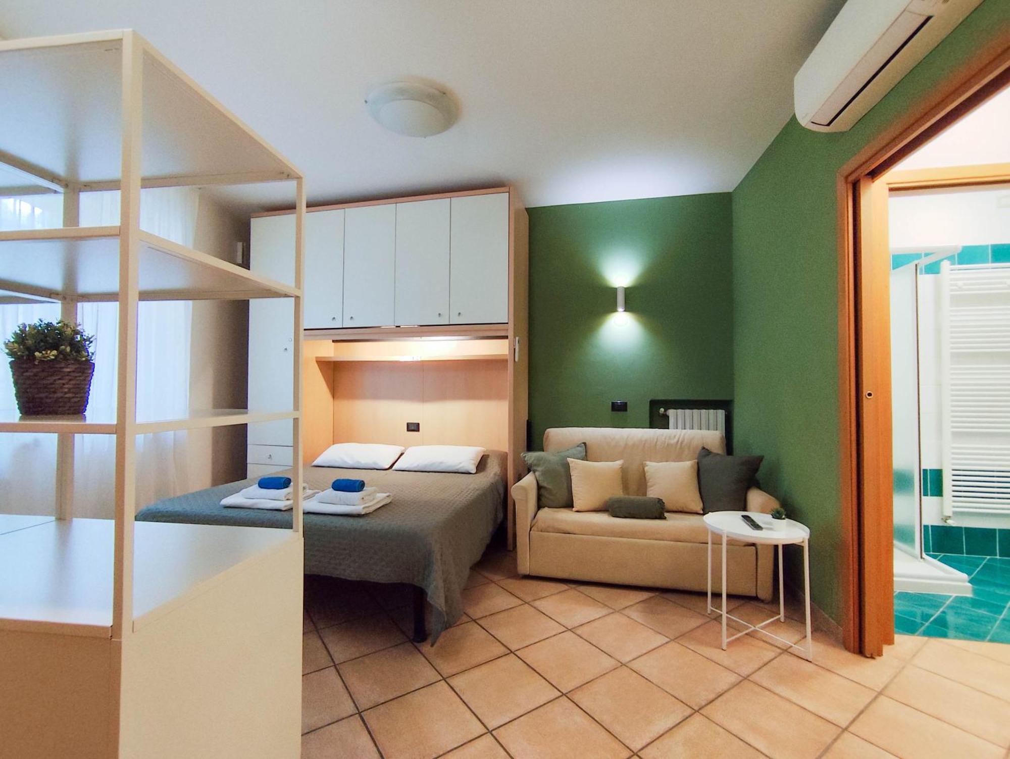 Ferienwohnung Nel Centro Di Desenzano Desenzano del Garda Exterior foto